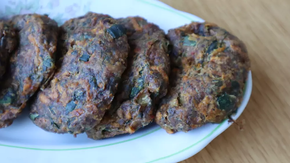 Top 8 Traditional Turkish Food in Istanbul (Beyond Kebabs and Baklava) 8 Fried pumpkin mucver on the ehite plate. Traditional Zuccini Mucver. Mucver is a Turkish fritter or pancake, made from grated zucchini
