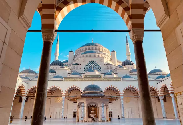 a picture of historical site of Istanbul