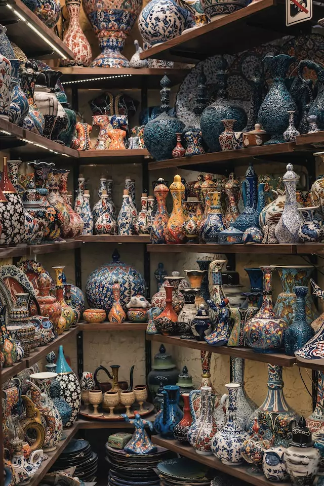 Traditional Ceramic itesm | Photo by Ekrulila