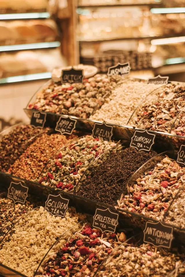 VARIETY OF SPICE OFFERINGS | Photo by Ahmet Polat